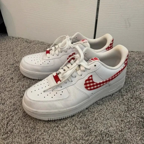 Nike Air Force 1 '07 Essential Low Mystic Red Gingham - Picture 4 of 6